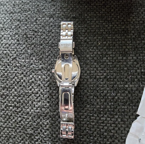 Women's Citizen eco drive watch - Picture 9 of 16